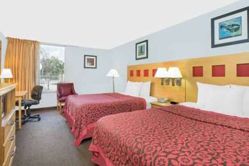 DAYS INN ALICE 5