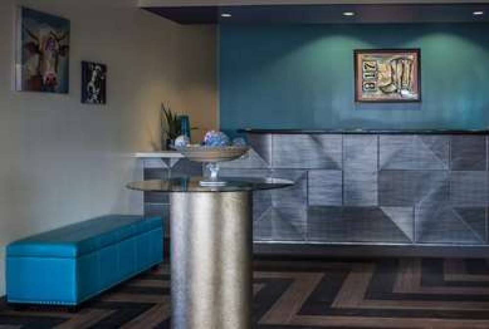 DAYS INN ATT STADIUM 1