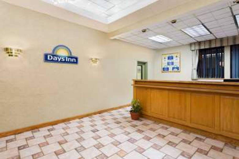 Days Inn Biscoe 8