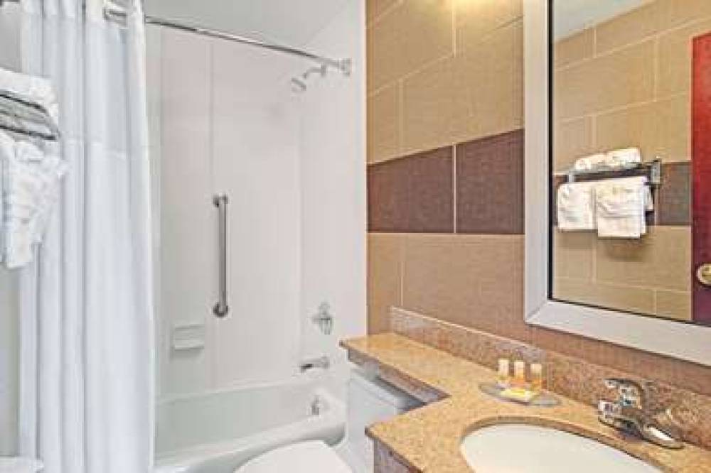 Days Inn Brooklyn 8