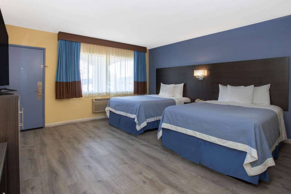 Days Inn By Wyndham Airport - Phoenix 9