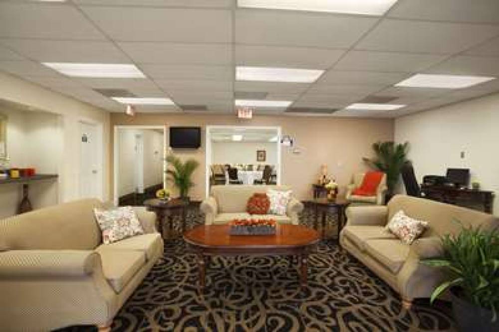 Days Inn By Wyndham Alexandria 2