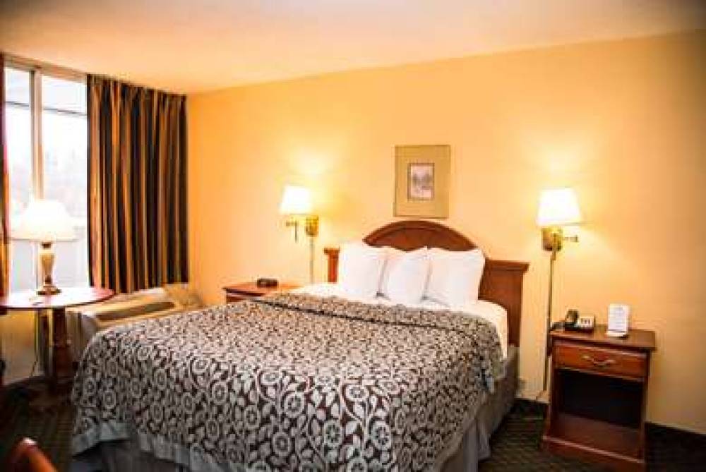 Days Inn By Wyndham Alexandria South 10