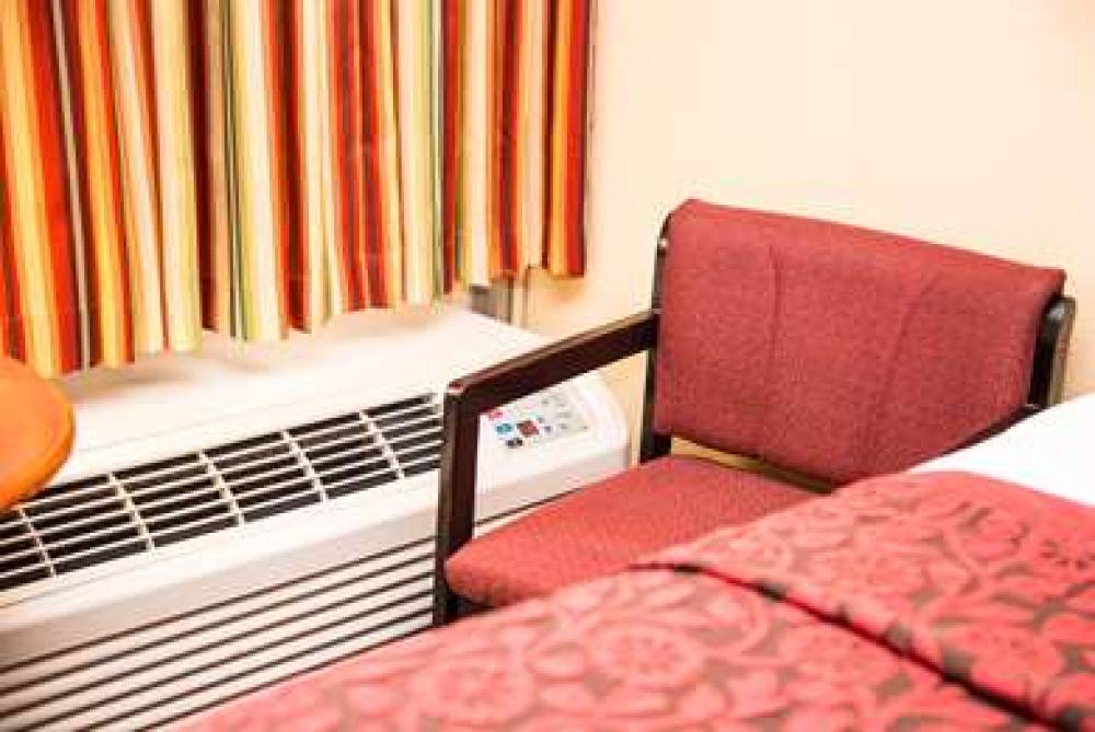 Days Inn By Wyndham Alexandria South 5