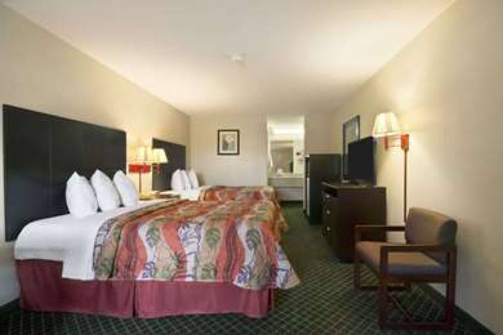 Days Inn By Wyndham Alma 10