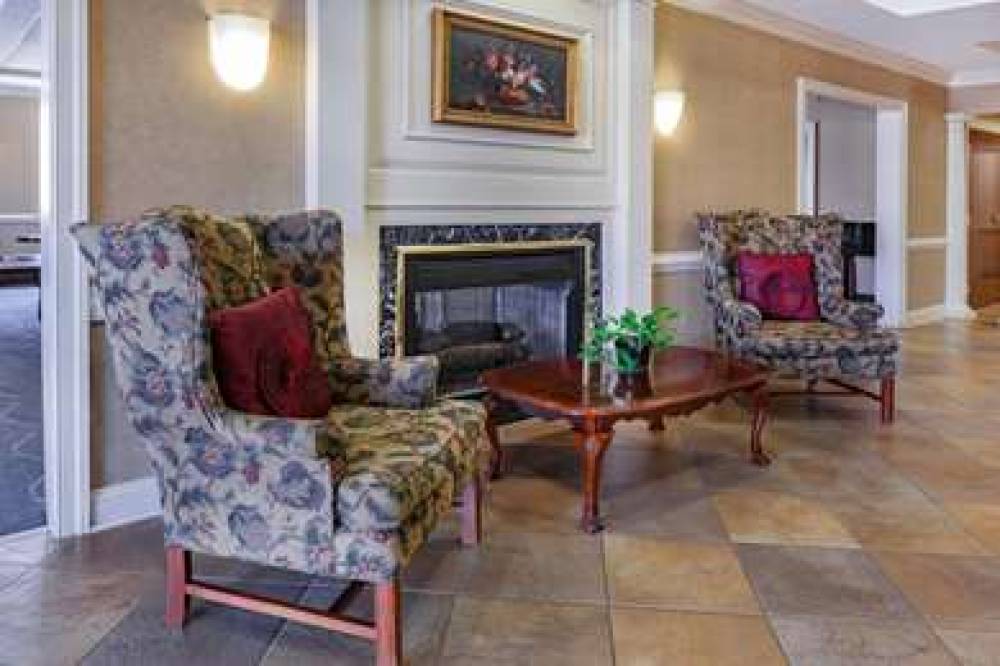 Days Inn By Wyndham Altavista 8