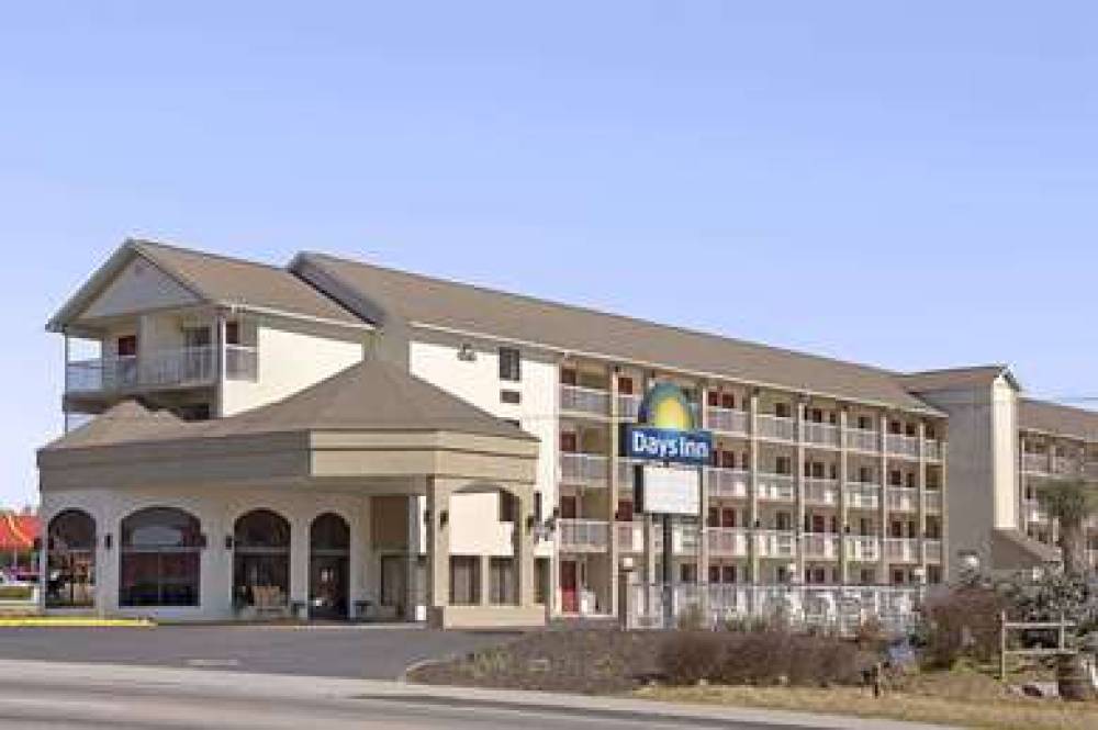 Days Inn By Wyndham Apple Valley Pi