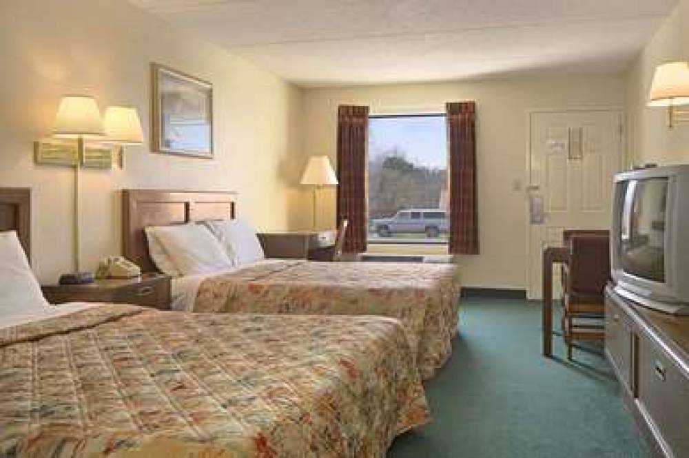 DAYS INN BY WYNDHAM APPLE VALLEY PI 3