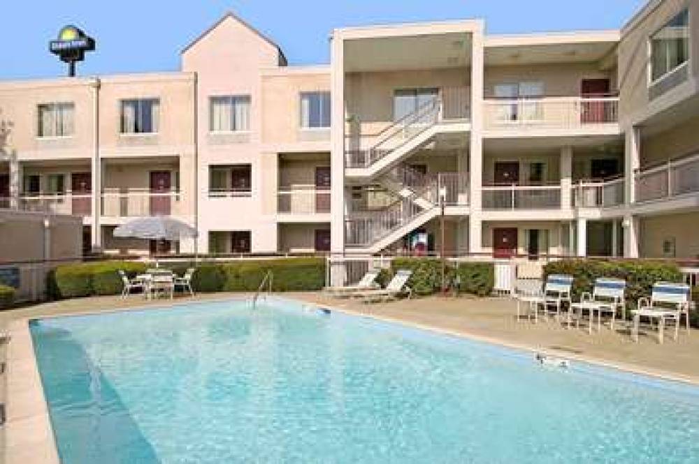 DAYS INN BY WYNDHAM ATLANTA/SOUTHLA 4