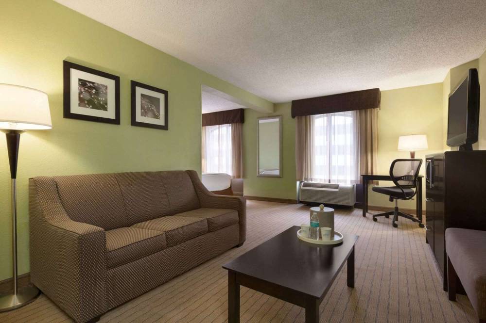 Days Inn By Wyndham, Baltimore Inner Harbor 4