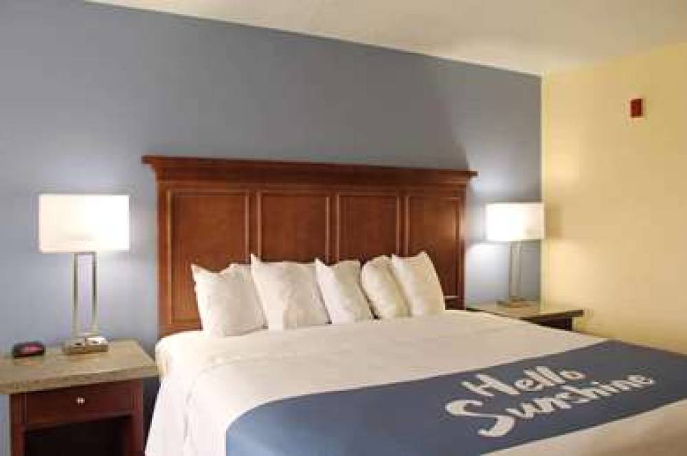 DAYS INN BY WYNDHAM BATAVIA OH 7