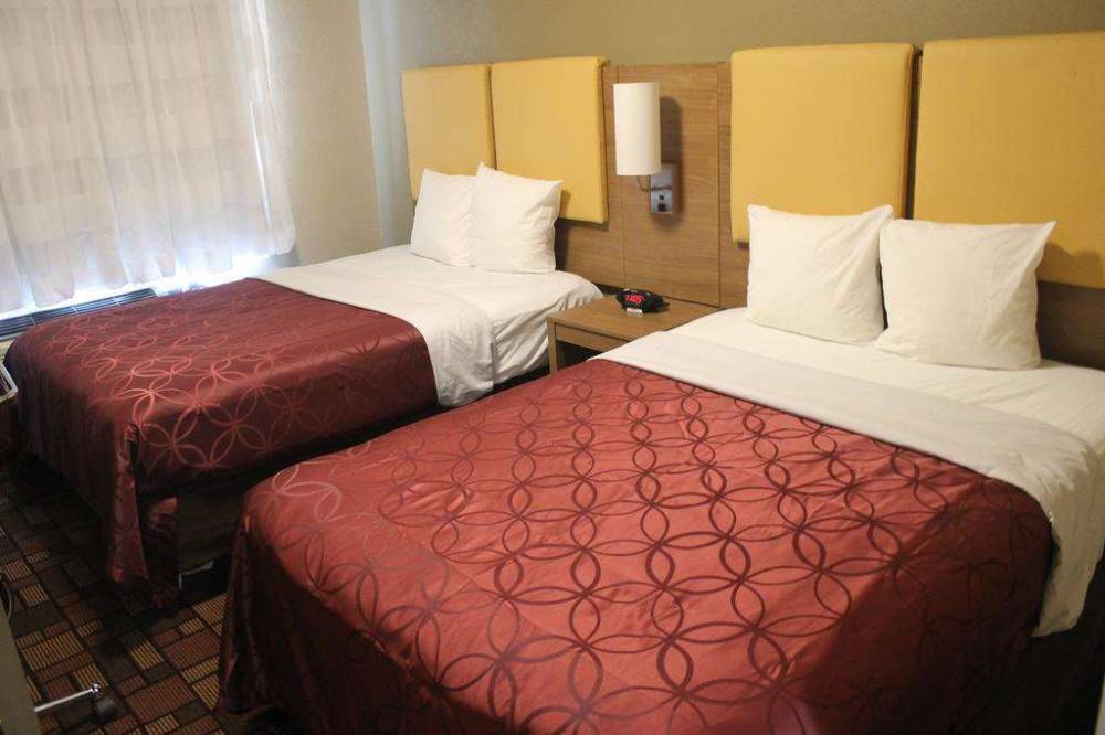 Days Inn By Wyndham Brooklyn Borough Park 1