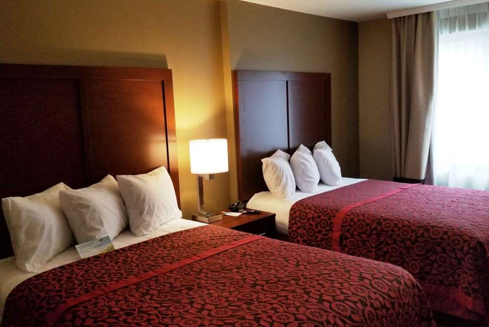 DAYS INN BY WYNDHAM BROOKLYN MARINE 1