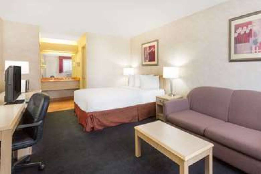 DAYS INN BY WYNDHAM BULLHEAD CITY 10