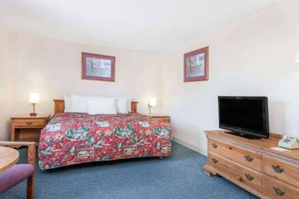 DAYS INN BY WYNDHAM, BURNS 6