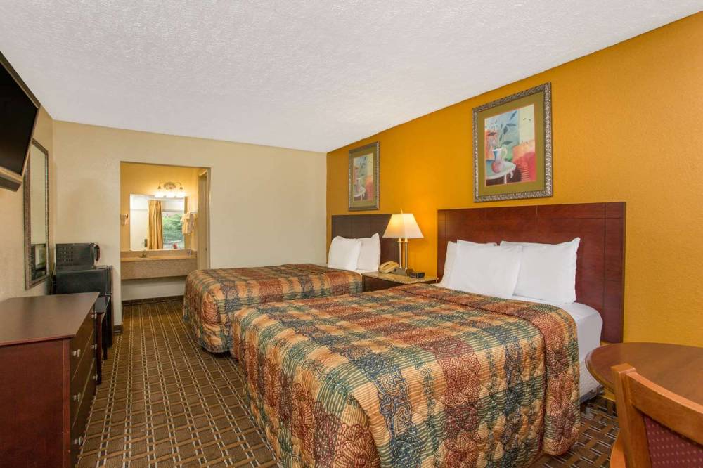 Days Inn By Wyndham Chester 3