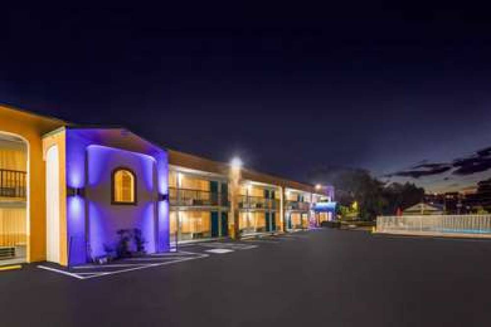 Days Inn By Wyndham Clayton