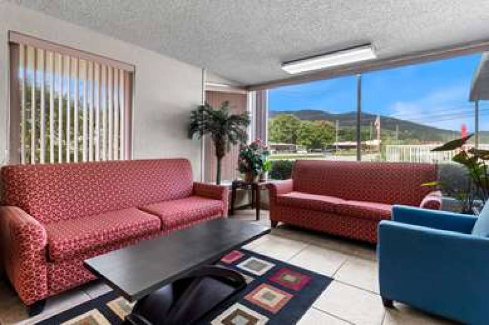 DAYS INN BY WYNDHAM CLAYTON 10