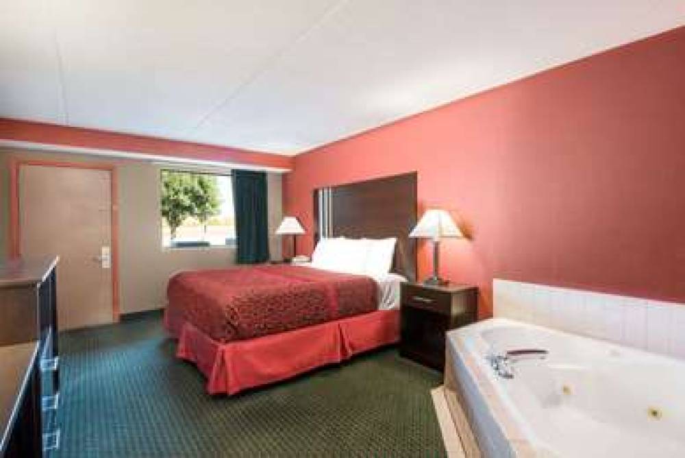 Days Inn By Wyndham Dayton Huber Heights Northeast 9