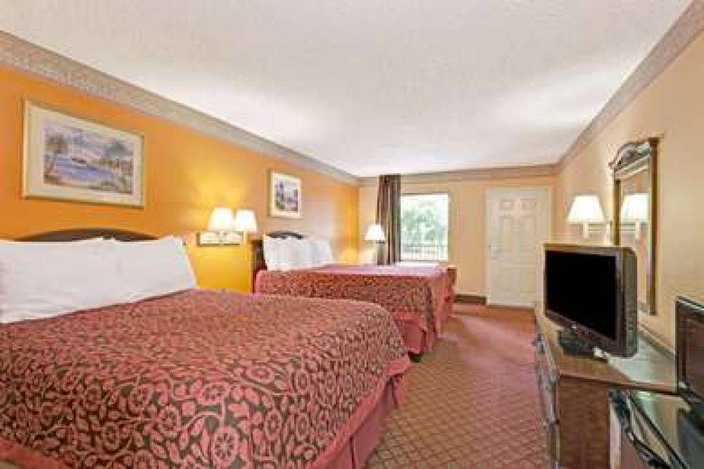 Days Inn By Wyndham Daytona Beach Downtown 8