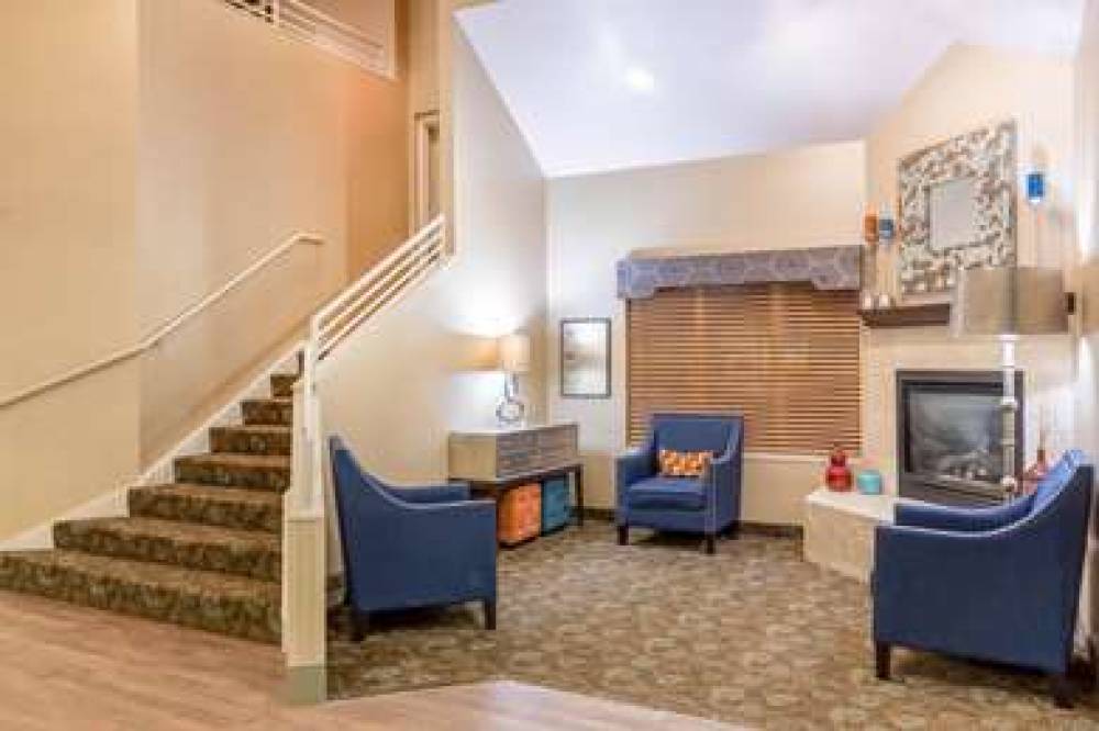 DAYS INN BY WYNDHAM EAGAN MINNESOTA 7