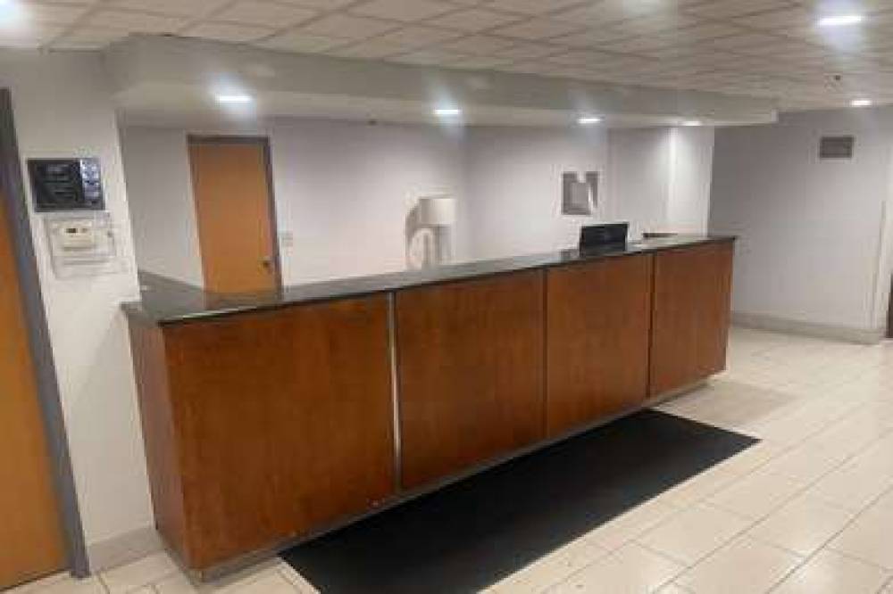 DAYS INN BY WYNDHAM ENGLEWOOD DAYTO 1