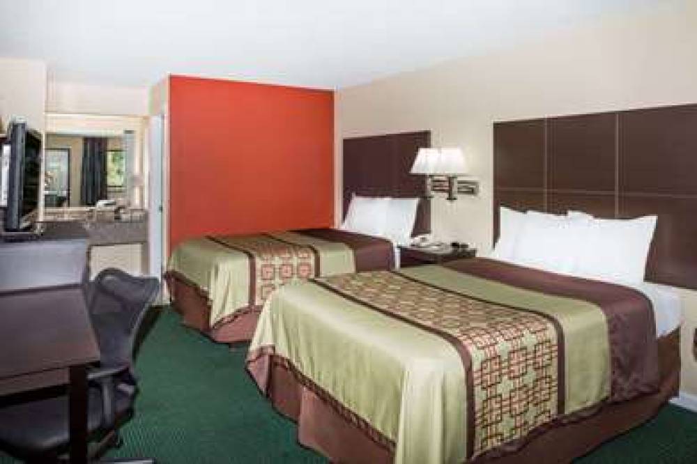 Days Inn By Wyndham Enterprise 9