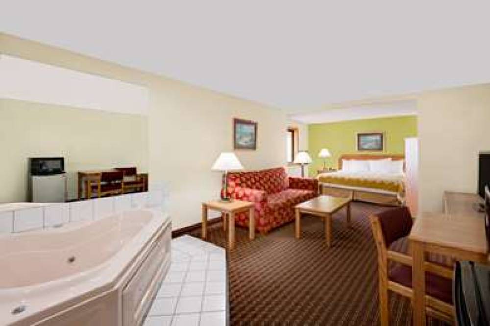 Days Inn By Wyndham Fort Dodge 10