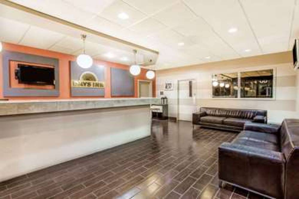 DAYS INN BY WYNDHAM FORT LAUDERDALE 2