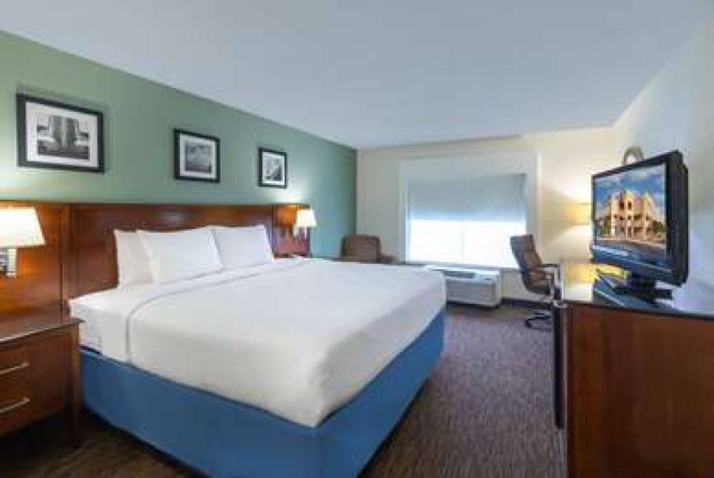 Days Inn By Wyndham Greenville 10