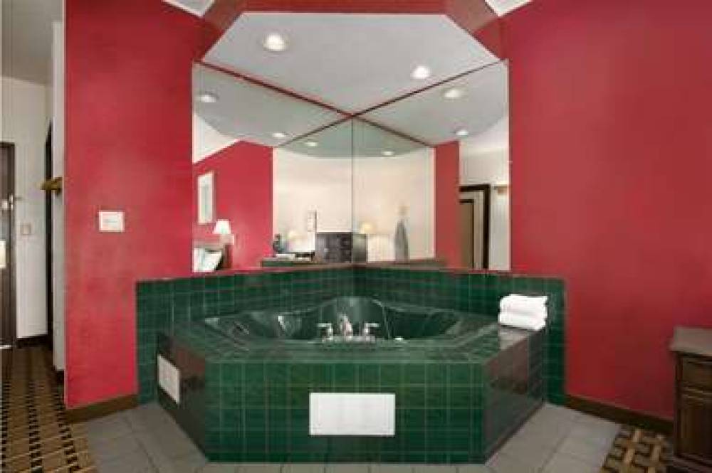 Days Inn By Wyndham Greenville South/Mauldin 2