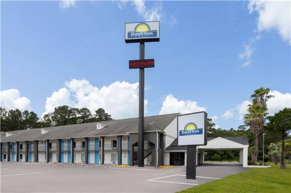 DAYS INN BY WYNDHAM HARDEEVILLE NEA 1