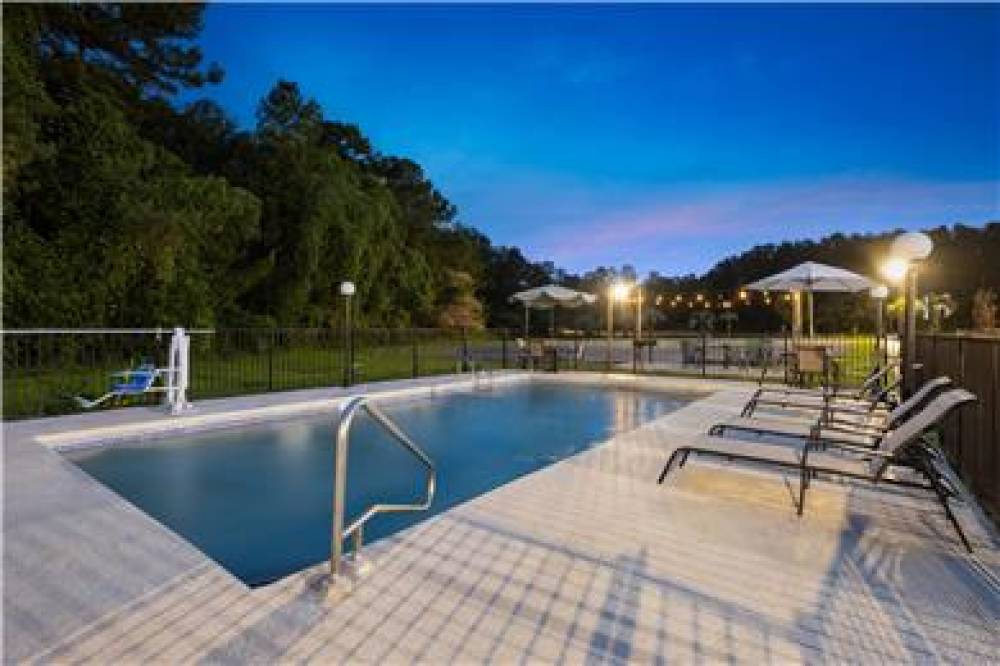 DAYS INN BY WYNDHAM HARDEEVILLE NEA 2