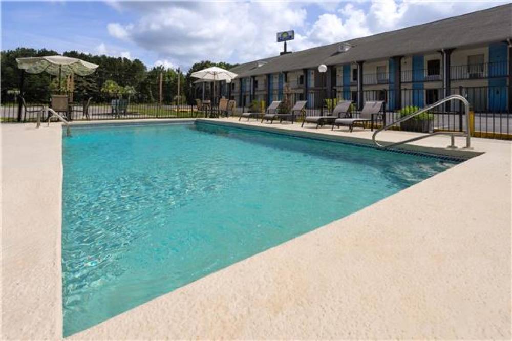 DAYS INN BY WYNDHAM HARDEEVILLE NEA 9