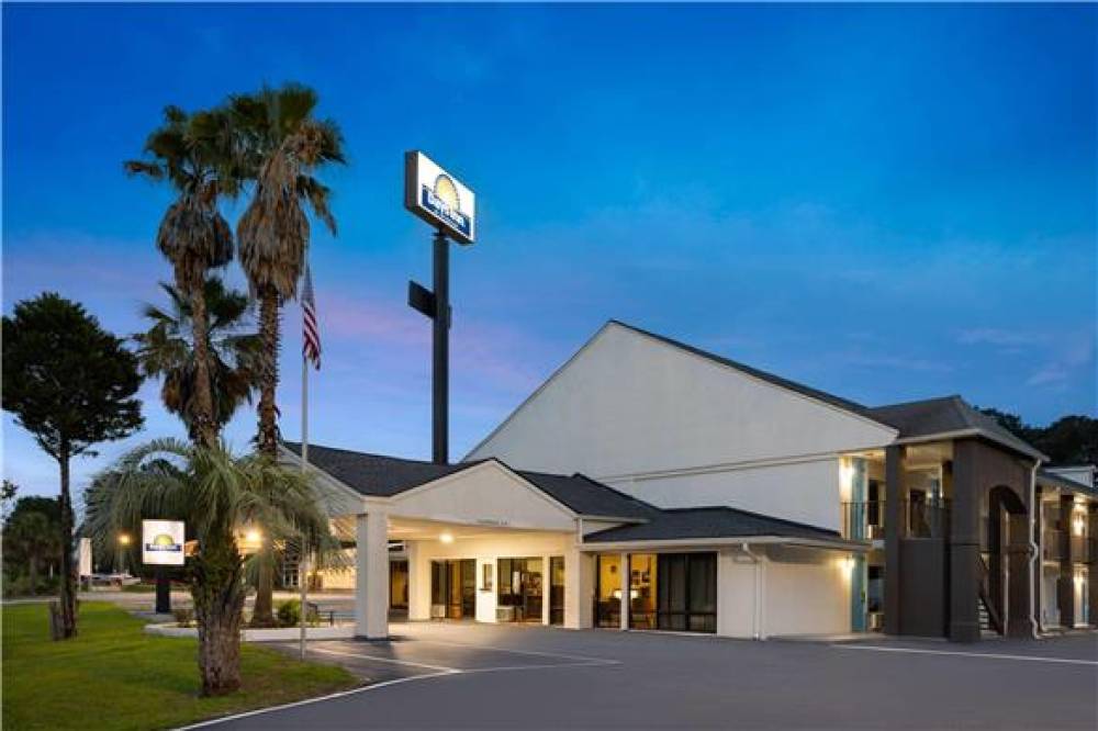 Days Inn By Wyndham Hardeeville Nea