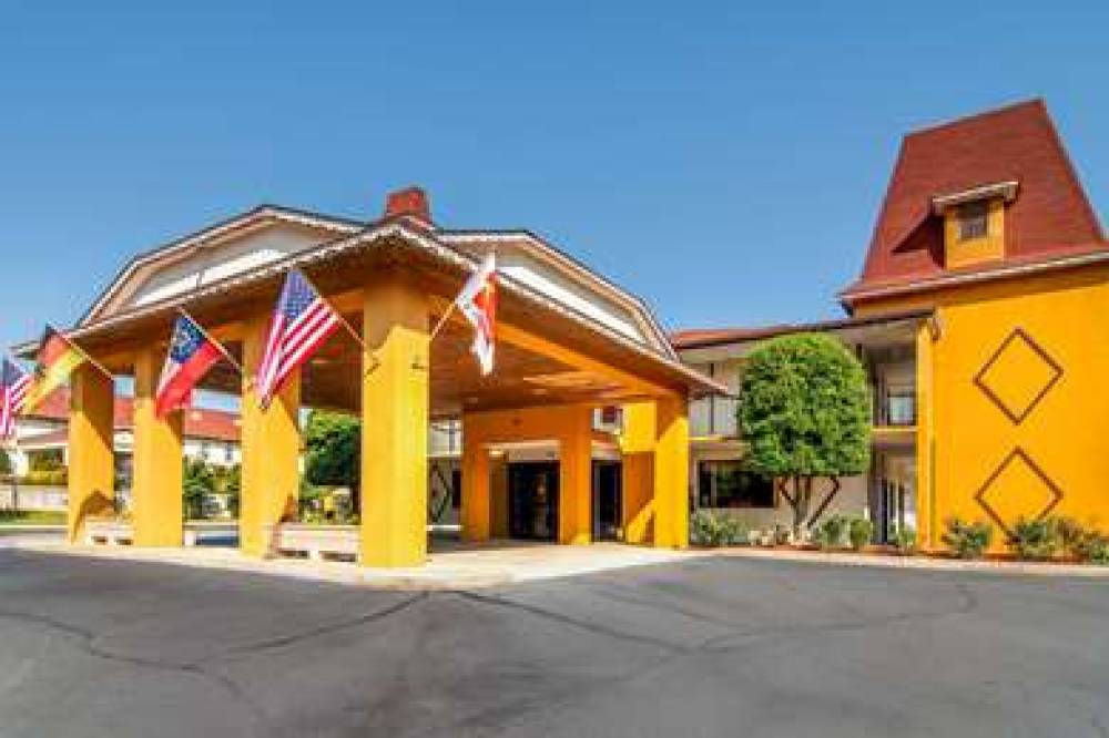 DAYS INN BY WYNDHAM HELEN 10