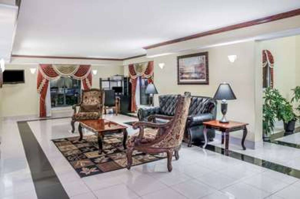 Days Inn By Wyndham Houston 3