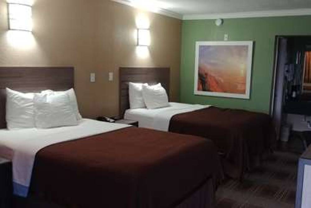 Days Inn By Wyndham Houston East 7