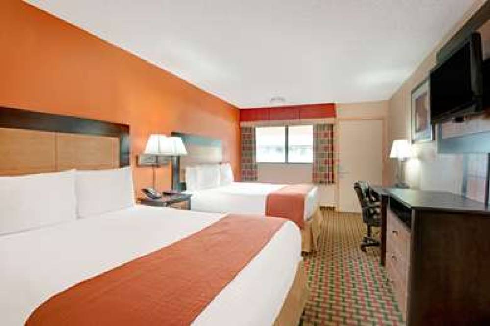 Days Inn By Wyndham Independence 7