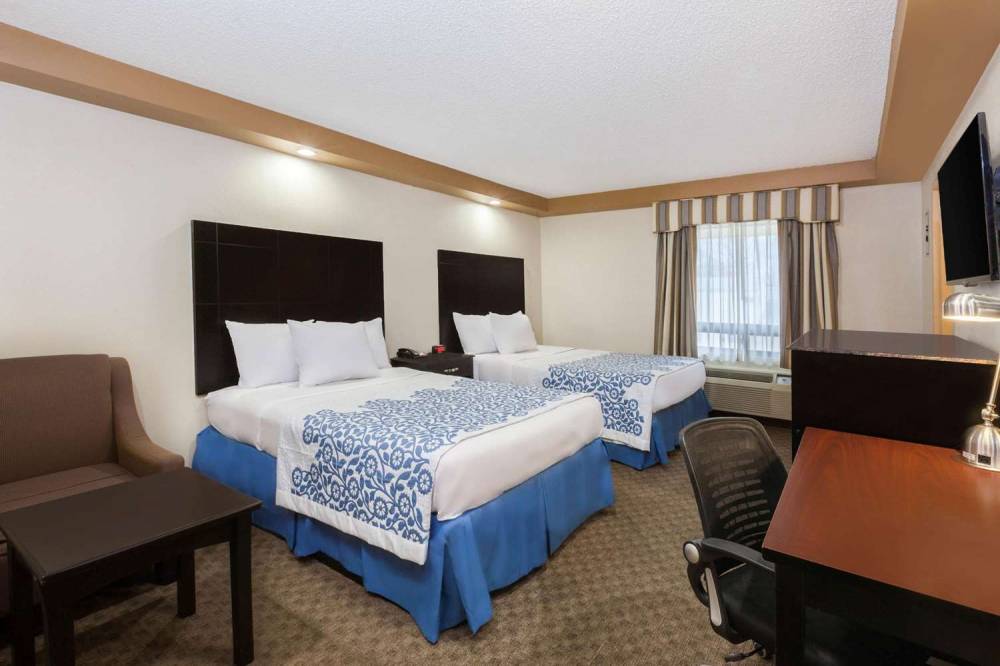 Days Inn By Wyndham Iselin / Woodbridge 8
