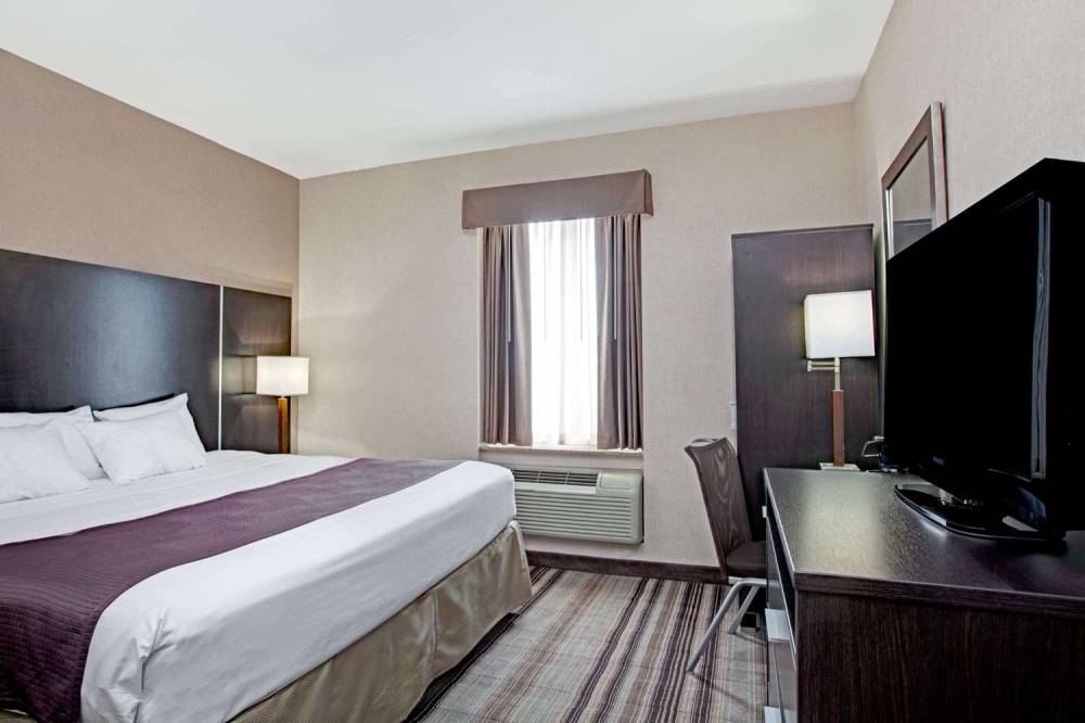 Days Inn By Wyndham Jamaica / JFK Airport 2