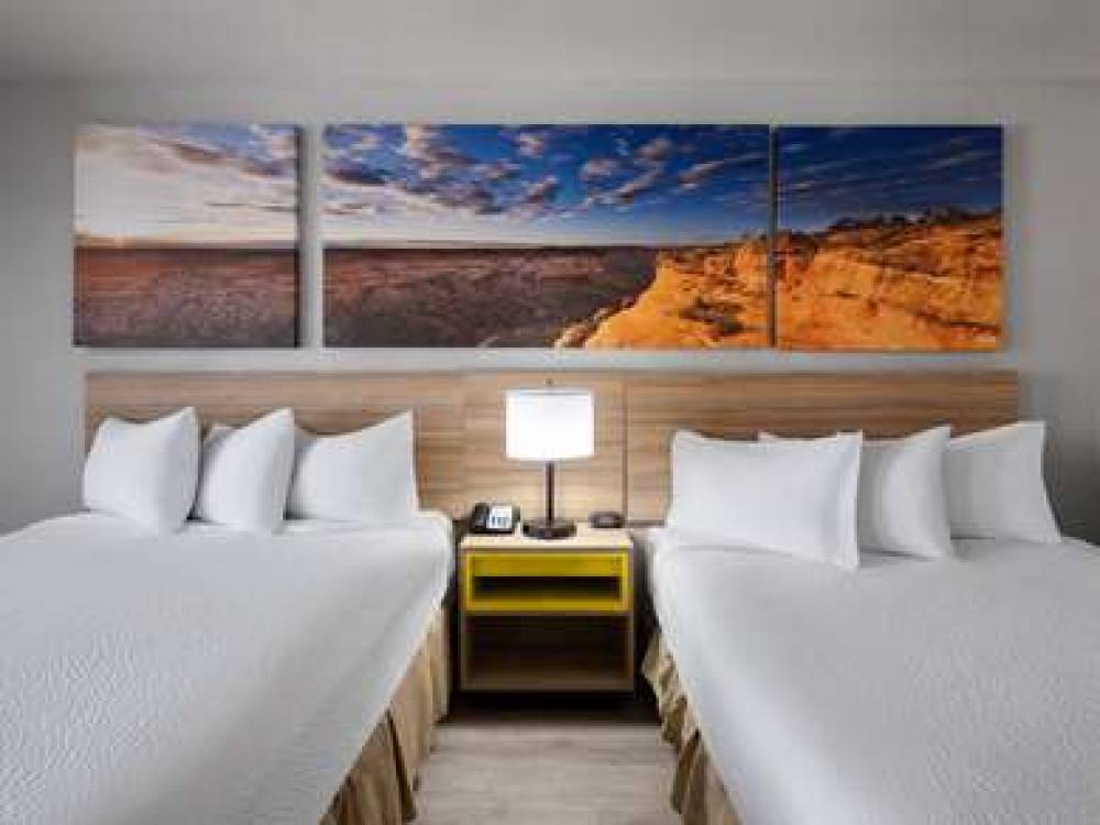 DAYS INN BY WYNDHAM LAS VEGAS AIRPO 5