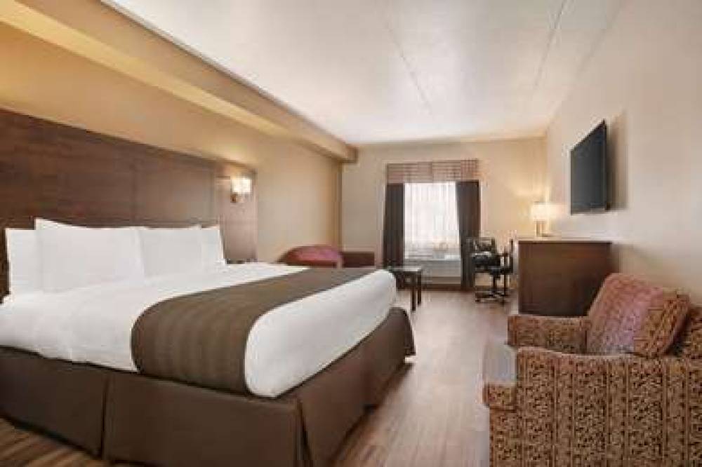 DAYS INN BY WYNDHAM LEAMINGTON 10