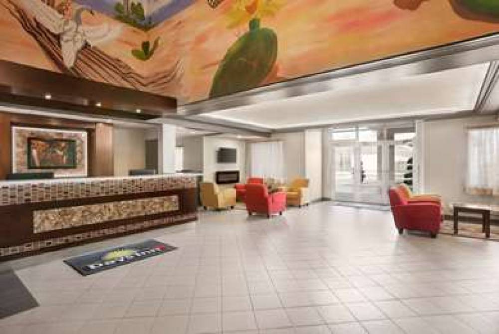 DAYS INN BY WYNDHAM LEAMINGTON 4