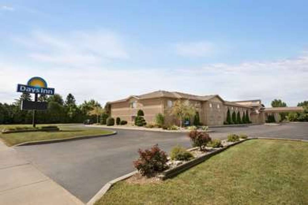 DAYS INN BY WYNDHAM LEAMINGTON 1