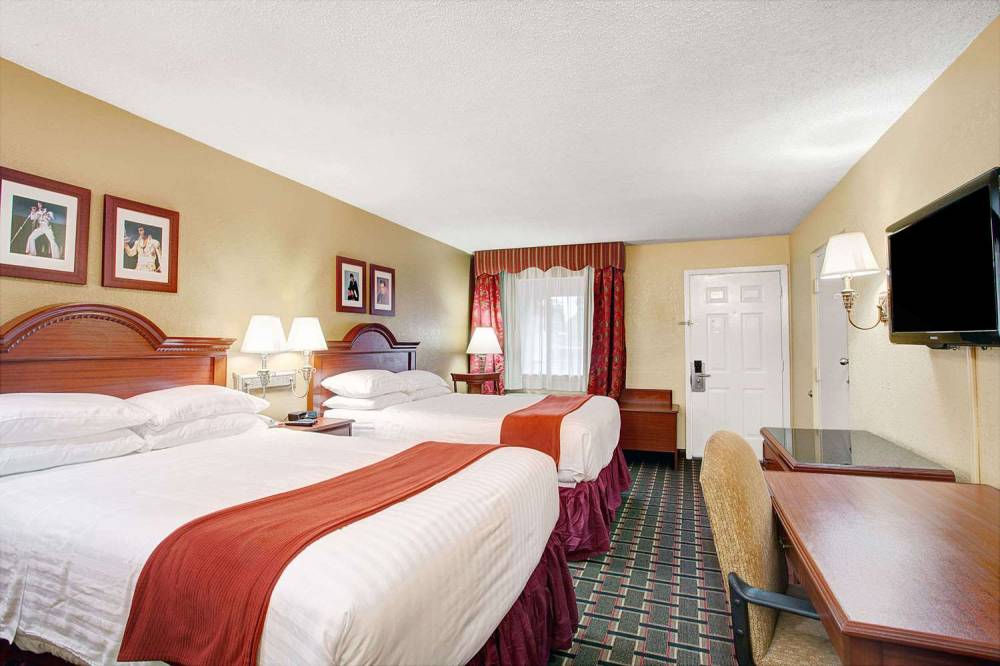 Days Inn By Wyndham Memphis At Graceland 2