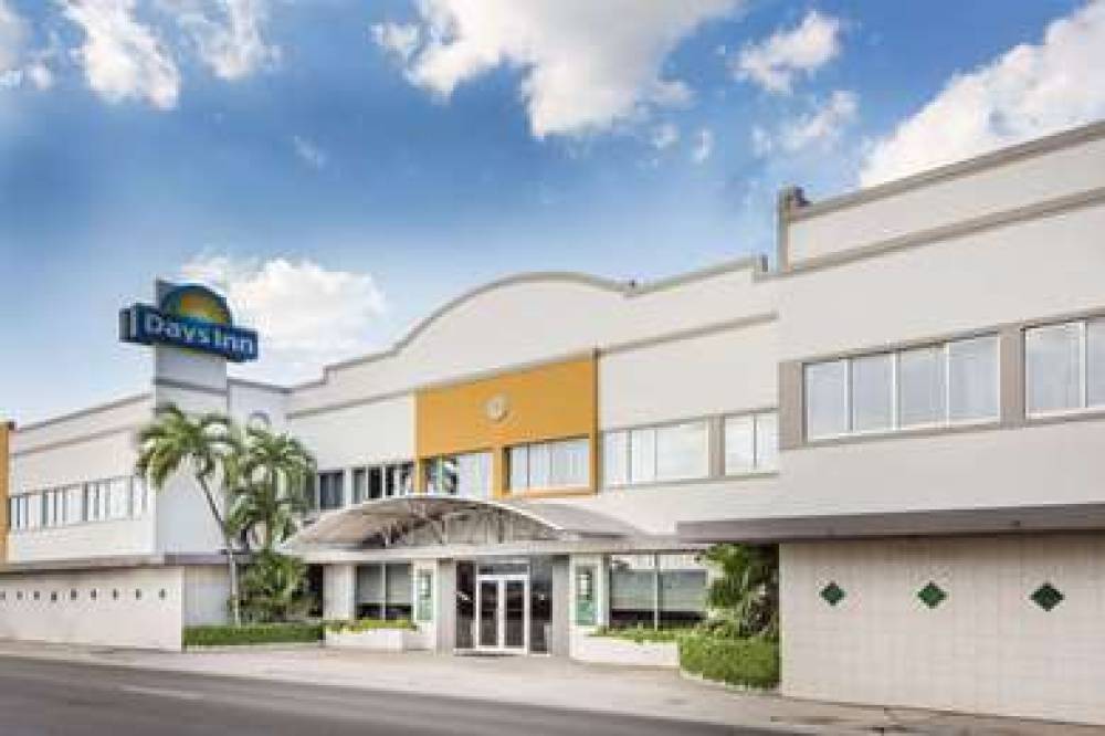 Days Inn By Wyndham Miami Airport North 1