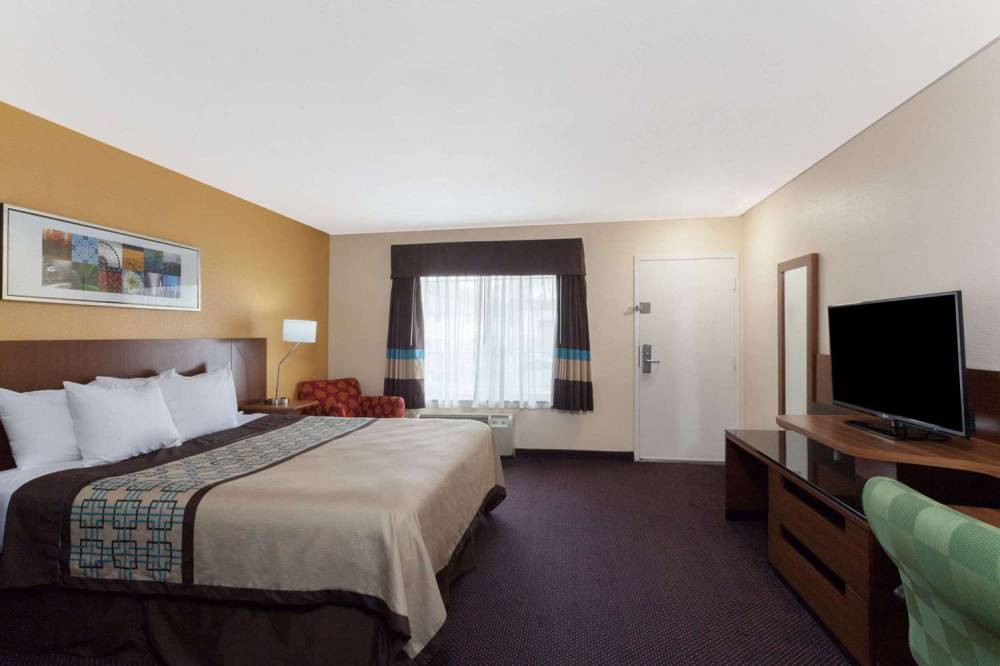 Days Inn By Wyndham Mission Valley Qualcomm Stadium/ SDSU 7