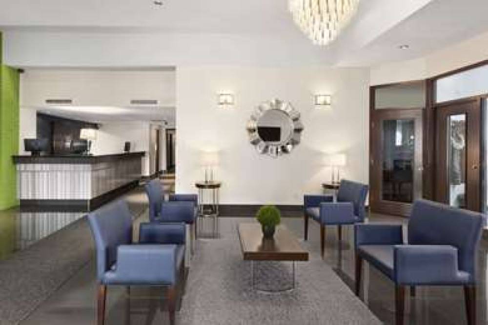 DAYS INN & CONFERENCE CENTRE BY WYN 2