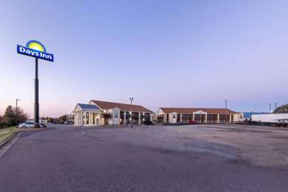 Days Inn By Wyndham Mooresville Lake Norman